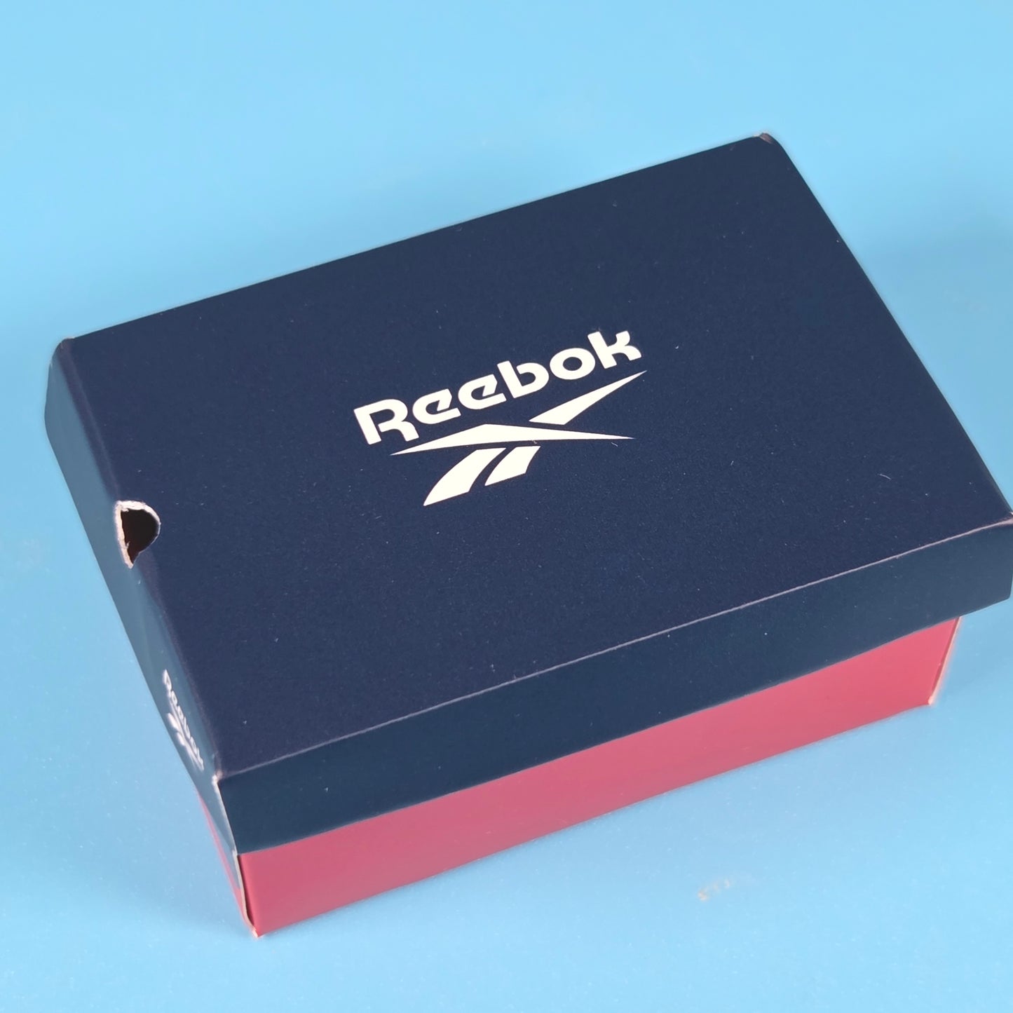 Mini Brands Sneakers Miniatures - Reebok Running Shoes