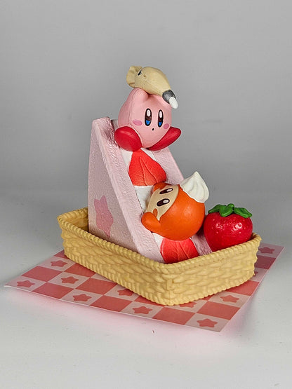 Re-Ment Kirby Bakery Cafe - Strawberry Sandwich