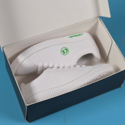 Mini Brands Sneakers Miniatures - Air Walk White Sneakers