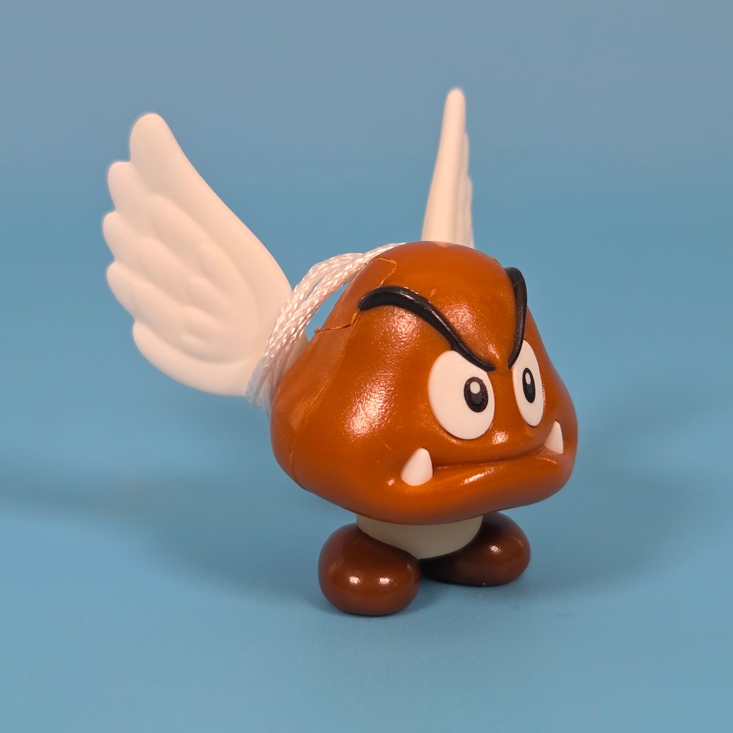 Super Mario Kinder Joy - Goomba (VQ397)