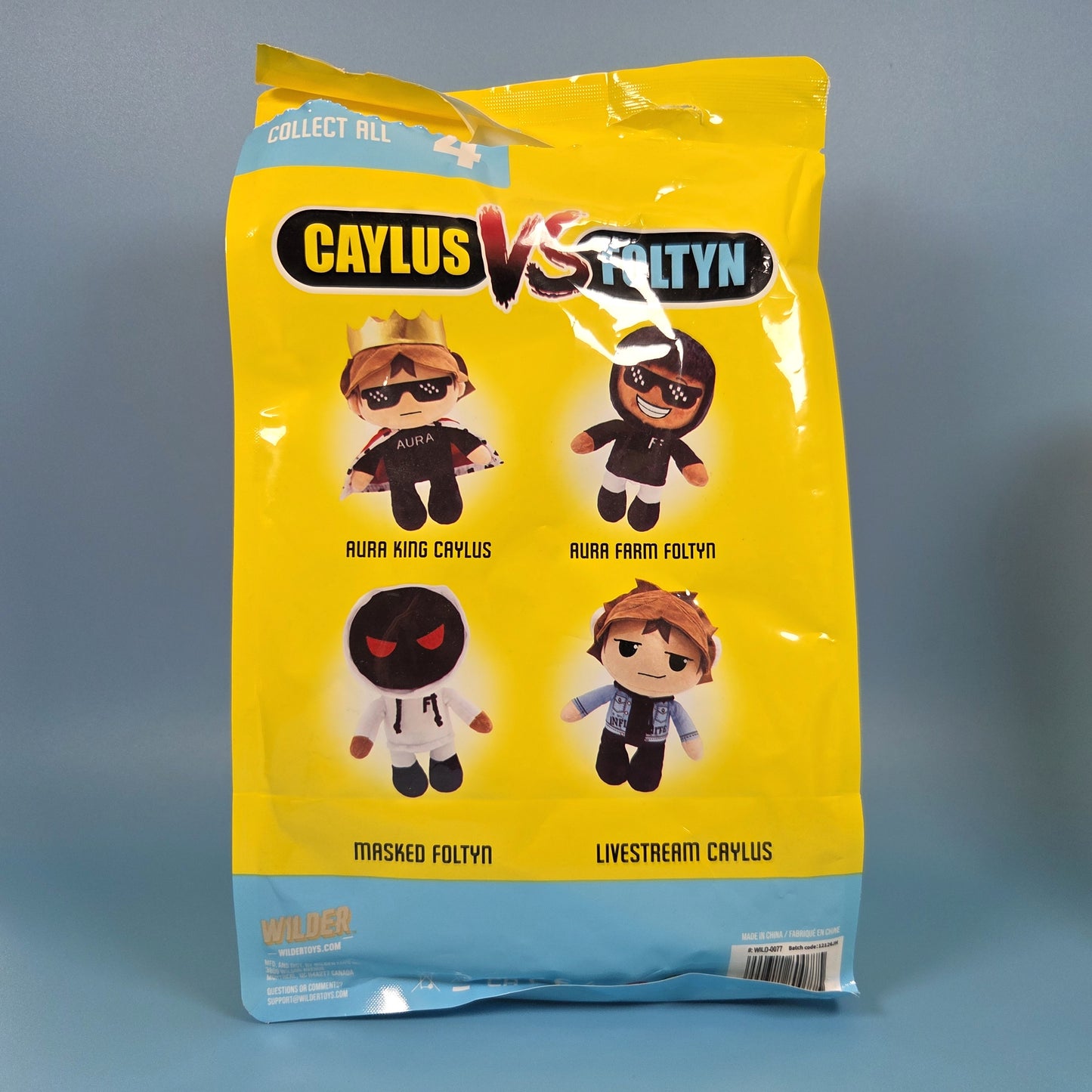 Caylus vs Foltyn 11" Mystery Aura Plush - Masked Foltyn