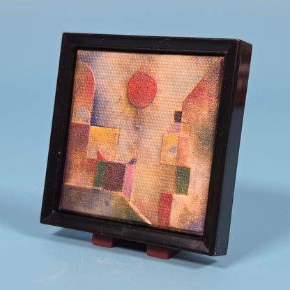 Mini Brands Masterpieces - Red Balloon (Klee)