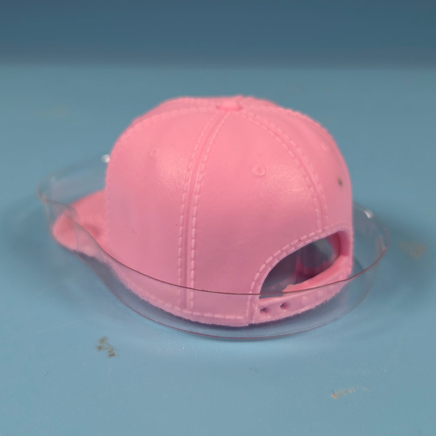 Mini Brands Sneakers Miniatures - Reebok Baseball Cap (Pink)