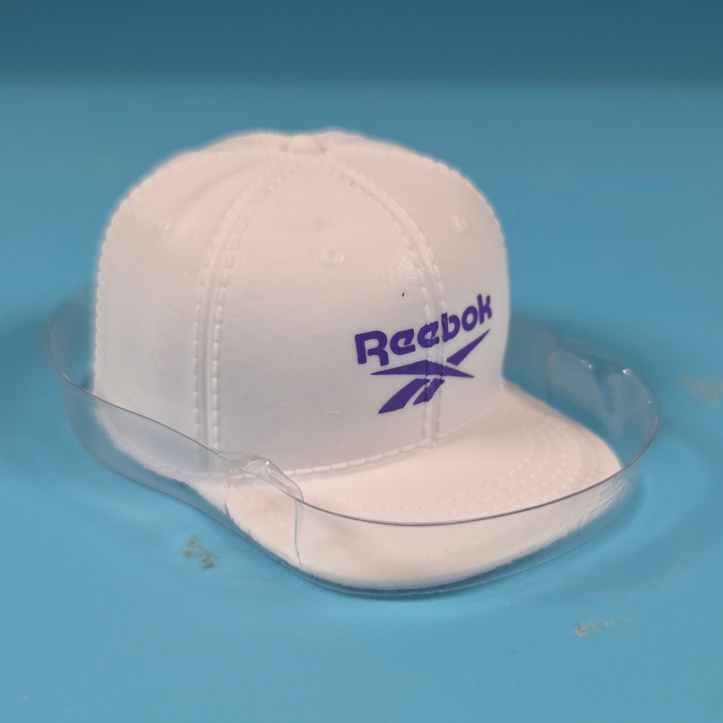 Mini Brands Sneakers Miniatures - Reebok Baseball Cap (White)