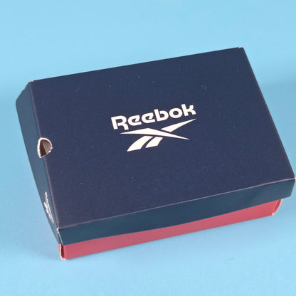 Mini Brands Sneakers Miniatures - Reebok White Sneakers