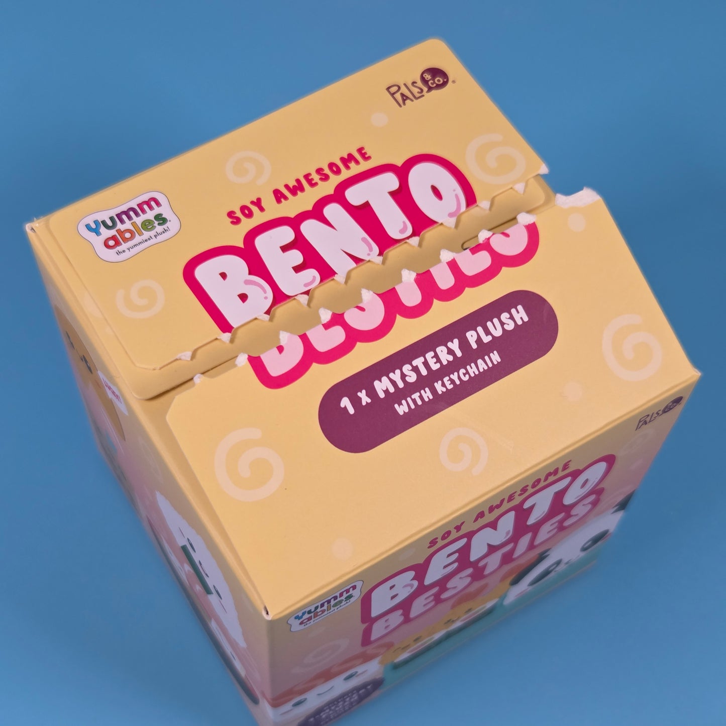Yummables Bento Besties Plushie Keychain - Salmon Sushi Nigiri