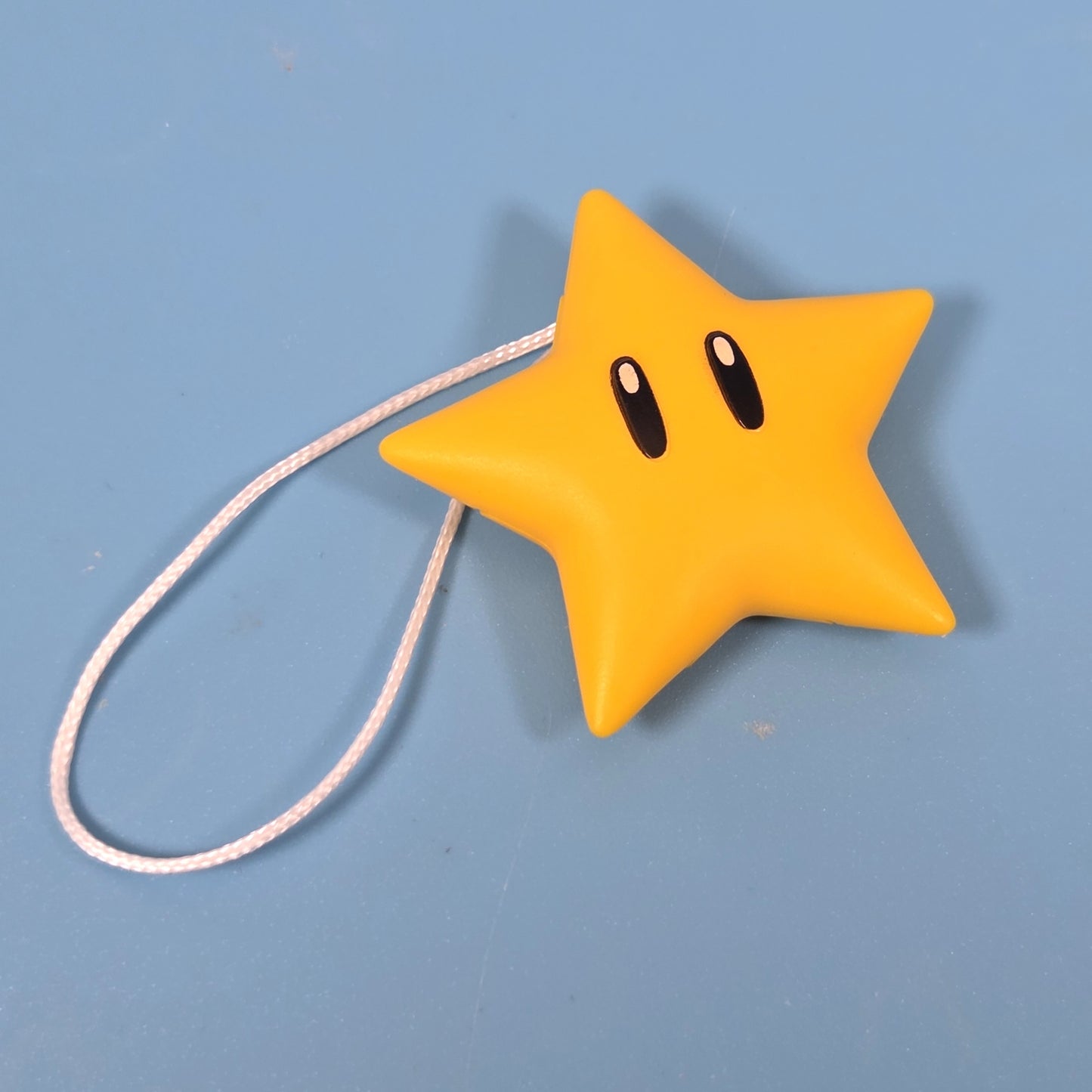 Super Mario Kinder Joy - Super Star (VQ401)