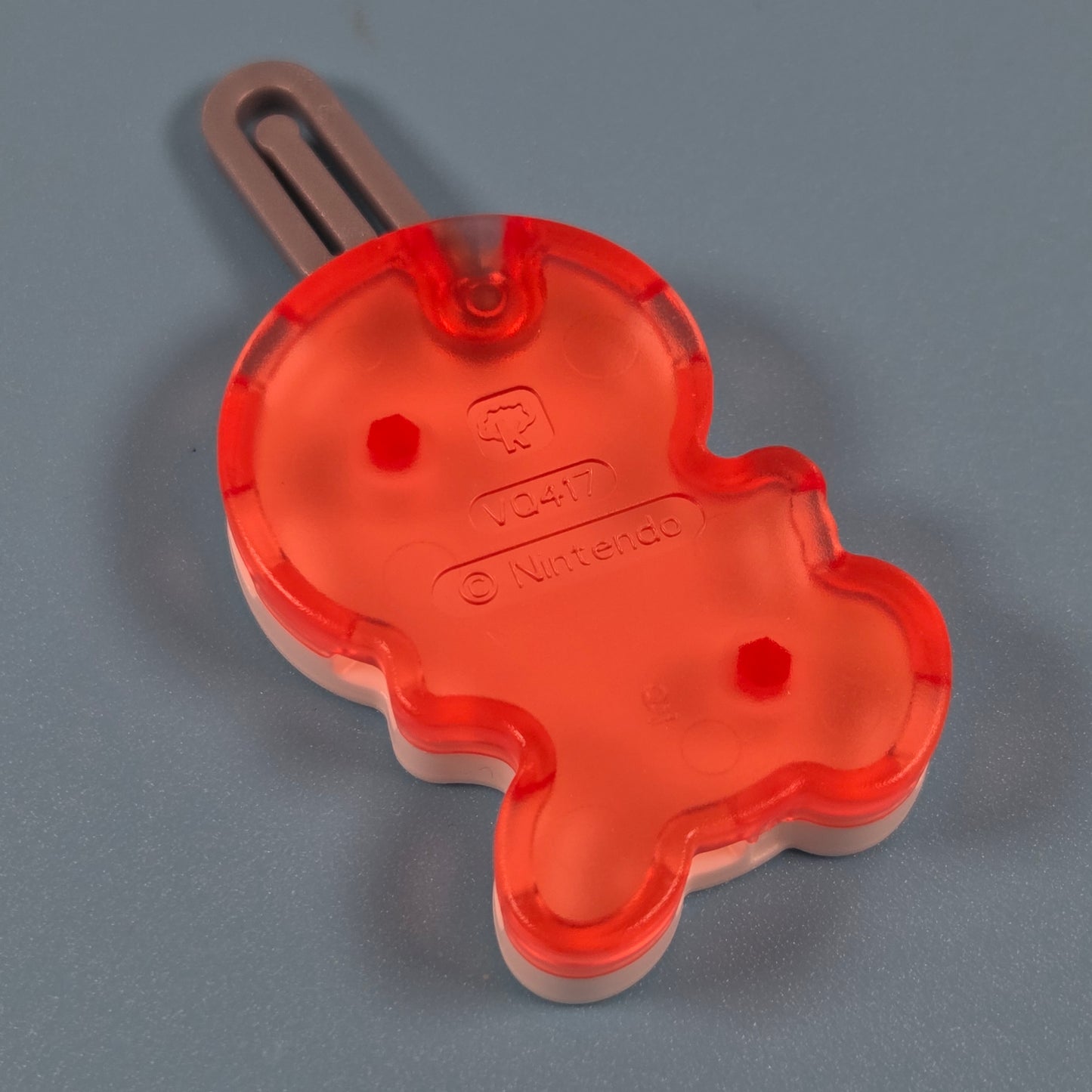 Super Mario Kinder Joy - Toad Paper Clip (VQ417)