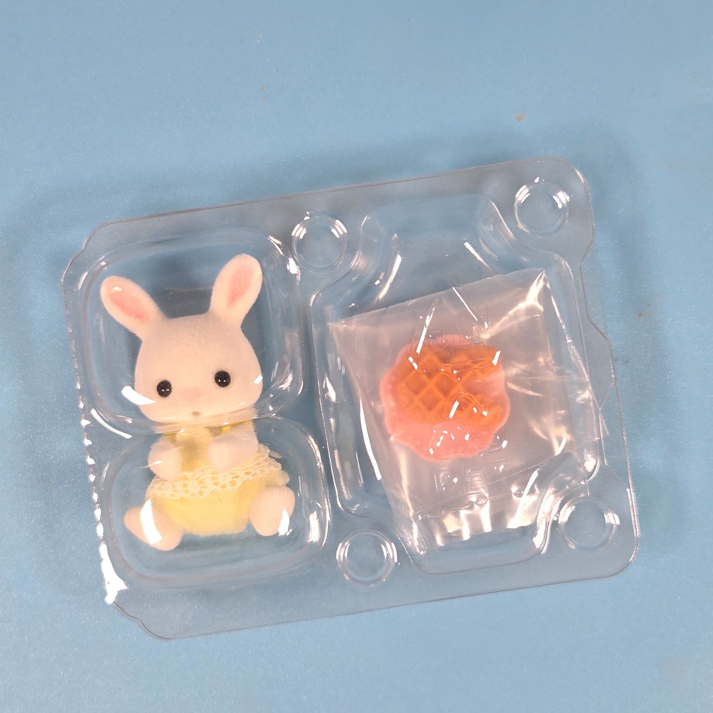 Sylvanian Families Baby Treats Series 8 #5648 - White Rabbit